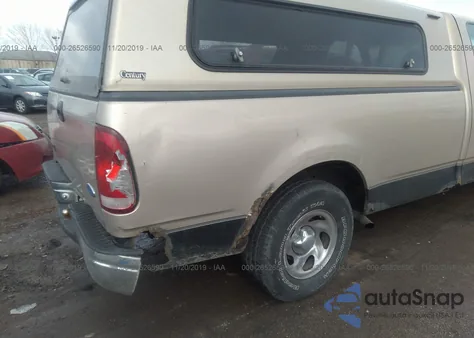 1997 Ford F-150 Standard Standard/Xl/Xlt z USA, uszkodzony, nr VIN 1FTDF1729VKC10847